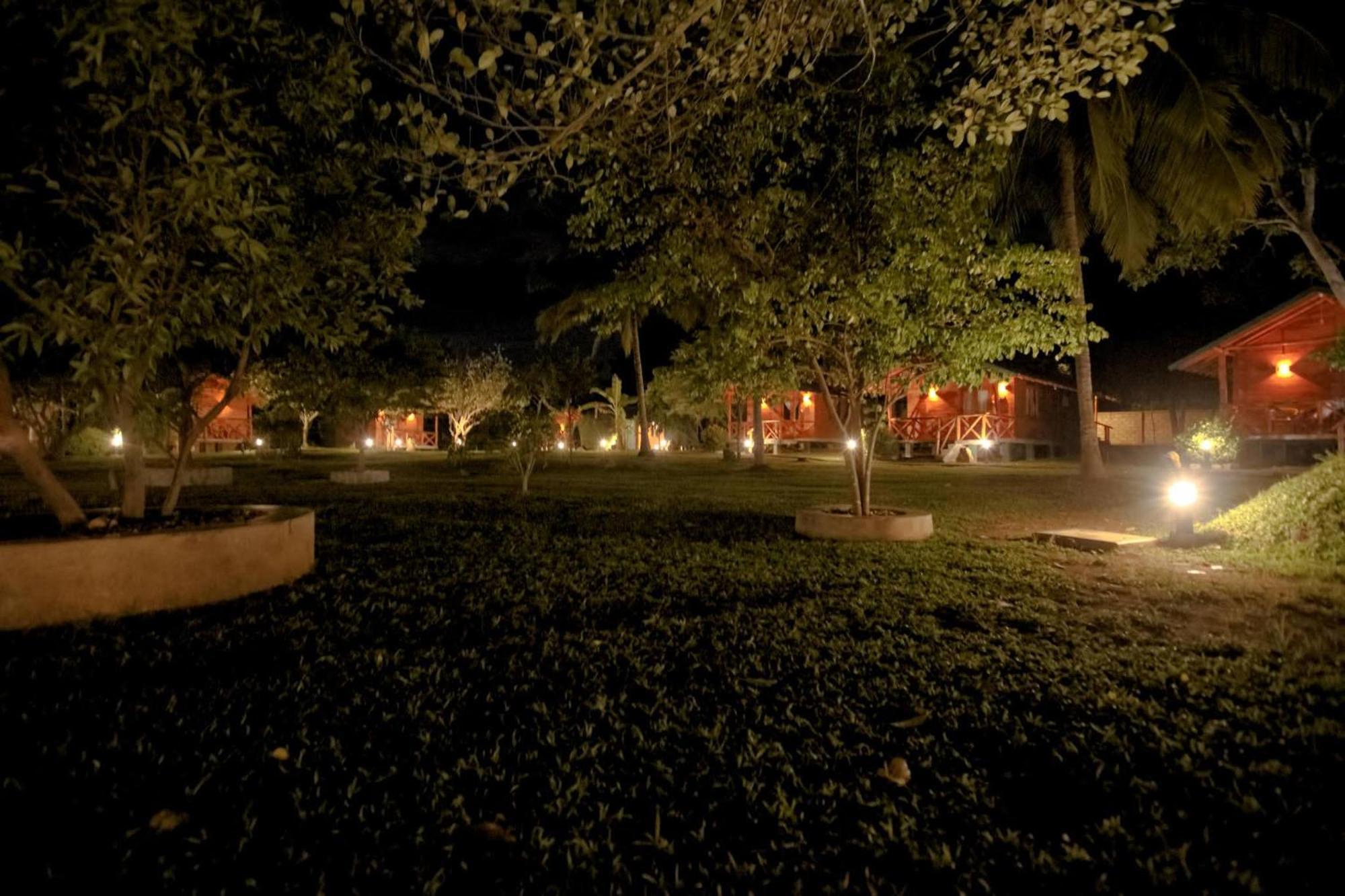 The Mastodon Valley Safari Resort Udawalawe Exterior photo