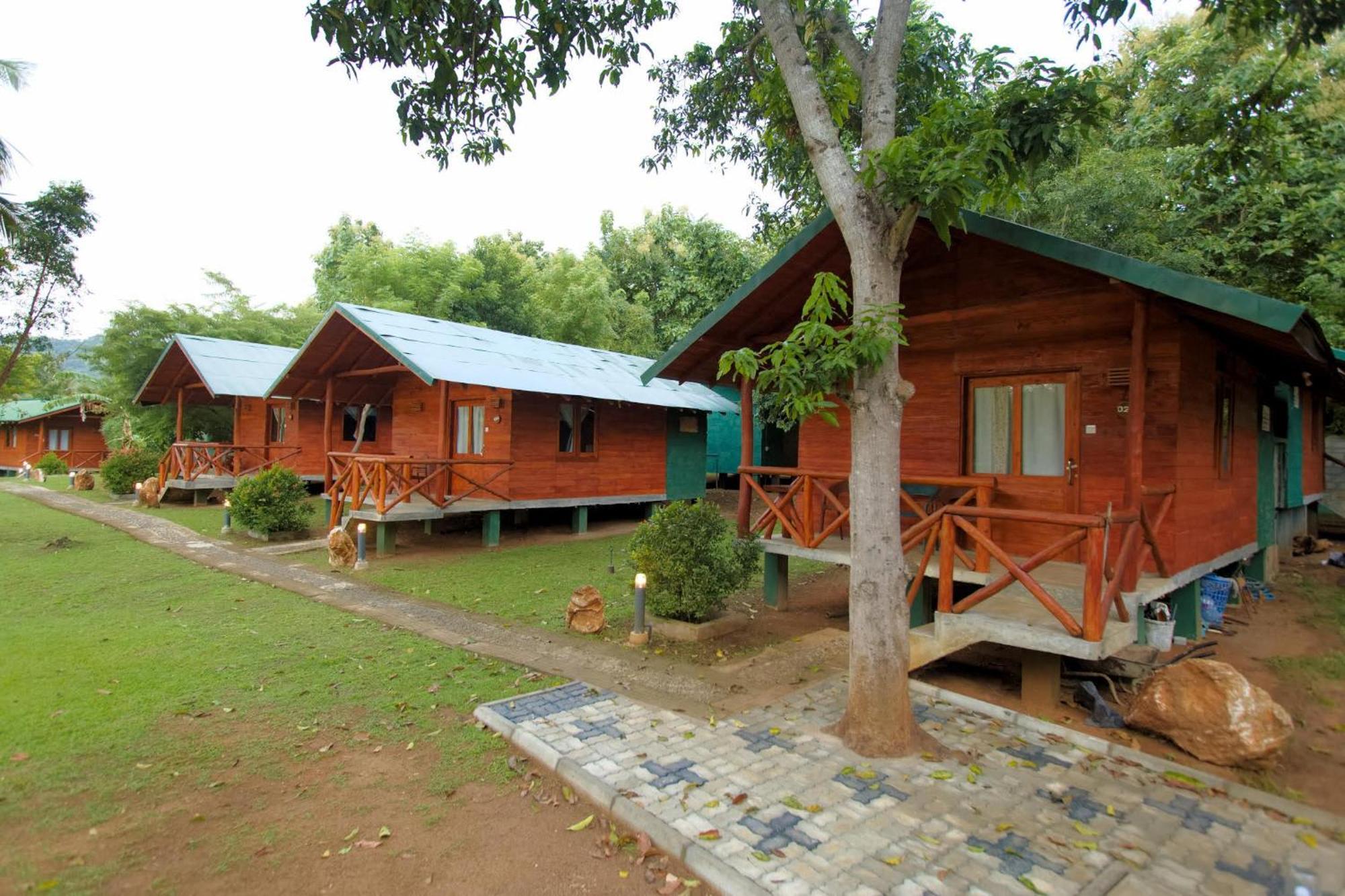 The Mastodon Valley Safari Resort Udawalawe Exterior photo